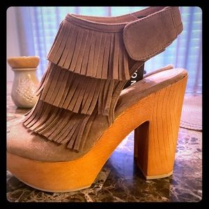 Fringe heels